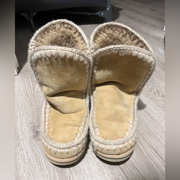 MOU Boots - Picture 1 of 6